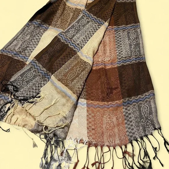 Vintage Patchwork Fringe Scarf Pashmina-Inspired Boho Hippie Festival - Picture 5 of 7